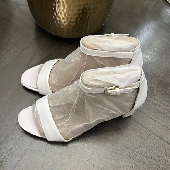 Naturalizer Women's Vera Dress Sandal (WIDE)