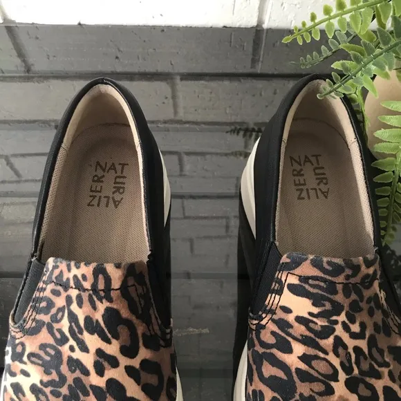 Naturalizer Yardley Cheetah Print Slip On Loafer Women's 7.5 WIDE