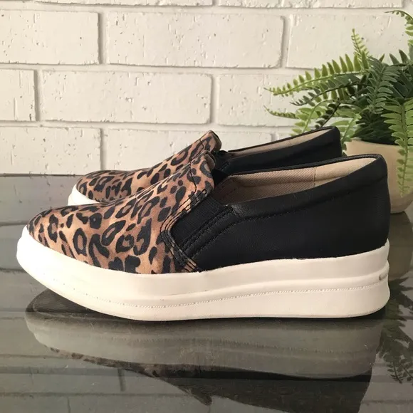 Naturalizer Yardley Cheetah Print Slip On Loafer Women's 7.5 WIDE