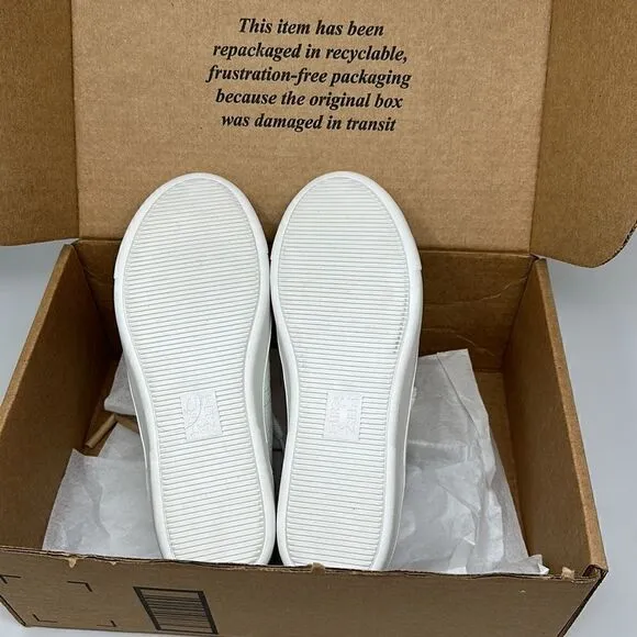 NATURALIZER MORRISON WOMENS SNEAKER WHITE SIZE 8W NEW IN BOX