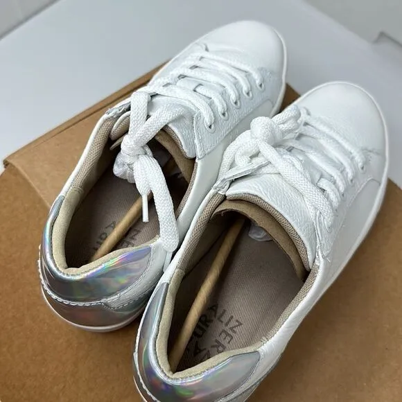 NATURALIZER MORRISON WOMENS SNEAKER WHITE SIZE 8W NEW IN BOX