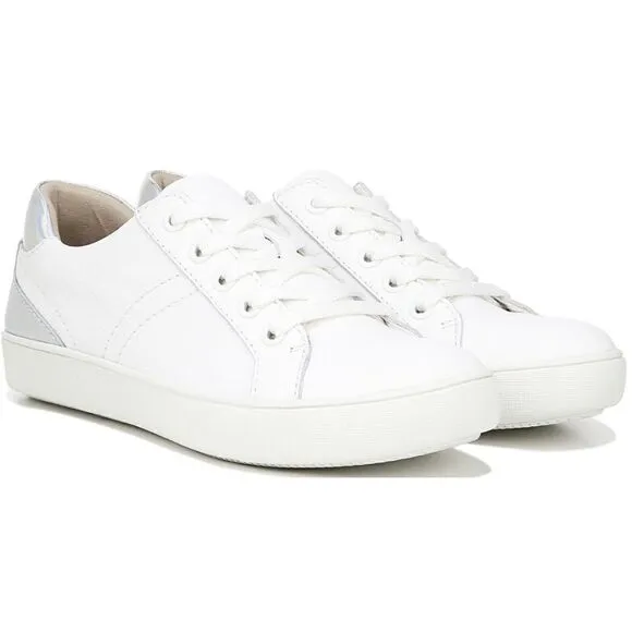 NATURALIZER MORRISON WOMENS SNEAKER WHITE SIZE 8W NEW IN BOX