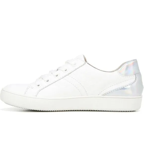 NATURALIZER MORRISON WOMENS SNEAKER WHITE SIZE 8W NEW IN BOX