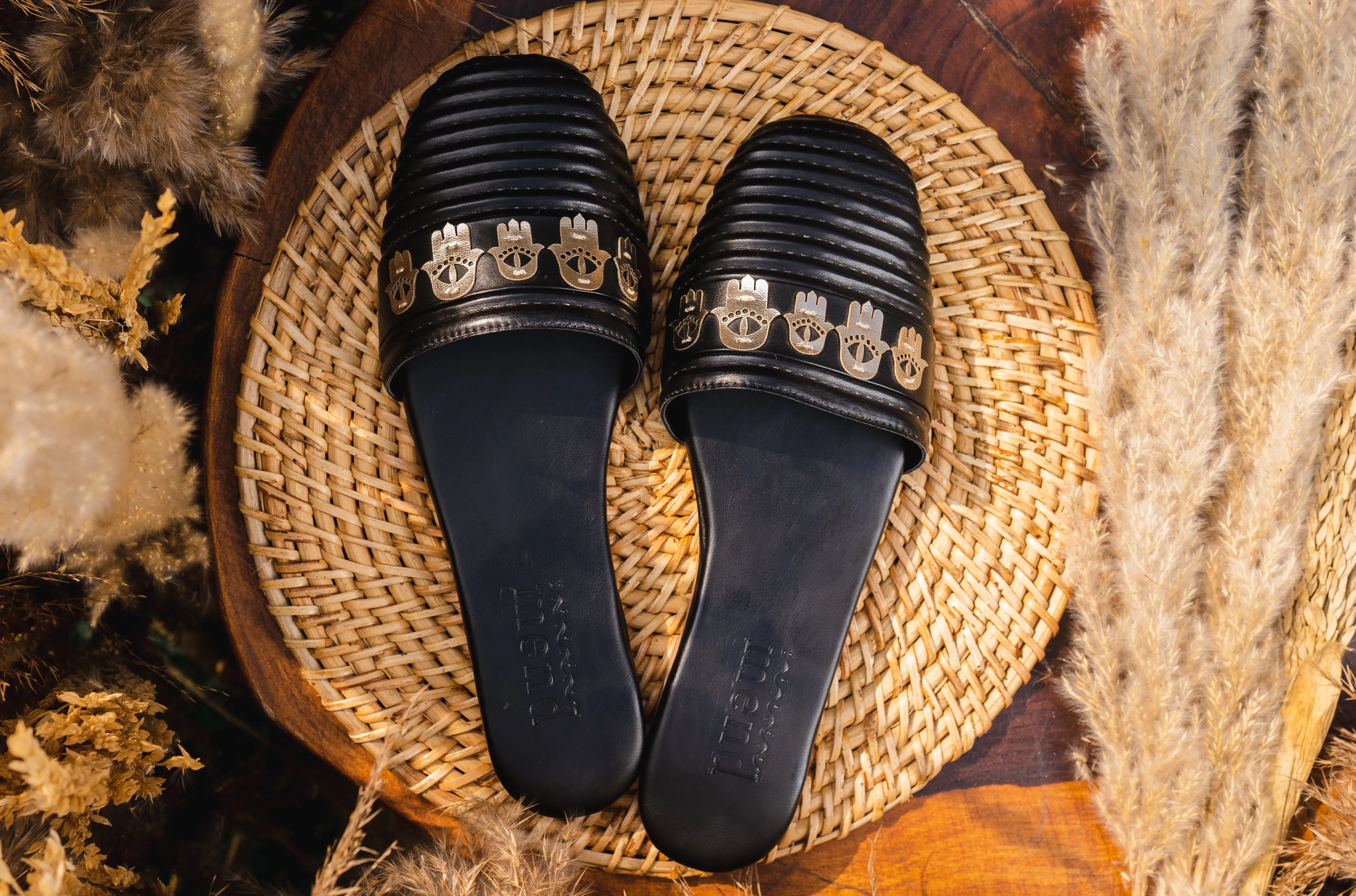 Nazrana  ( Mules )