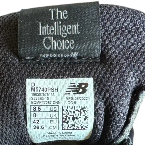 New Balance 57/40 Men's Size 8.5 Black Magnet Sea Salt Running Sneakers