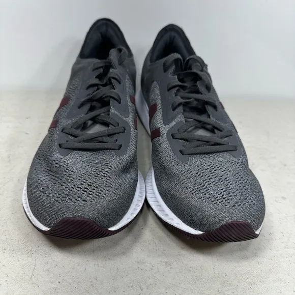 New Balance Mens Fresh Foam Sport Gray Athletic Running Shoes MPESUMG Size 10