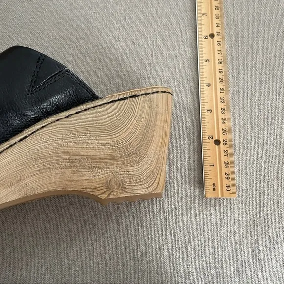 NEW Born Natalie Comfort Clogs Black Leather Wood Look Sole Women’s Size 11