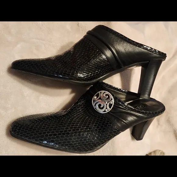 New Brighton Mules Heels Genuine Leather Black Size 9.5