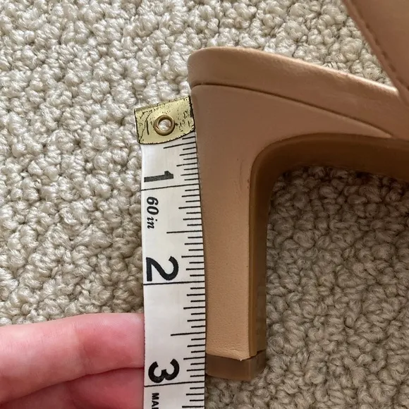 NEW Calvin Klein Slingback Nude Pumps Heels Wrap Around Kitten Mary Janes Size 8