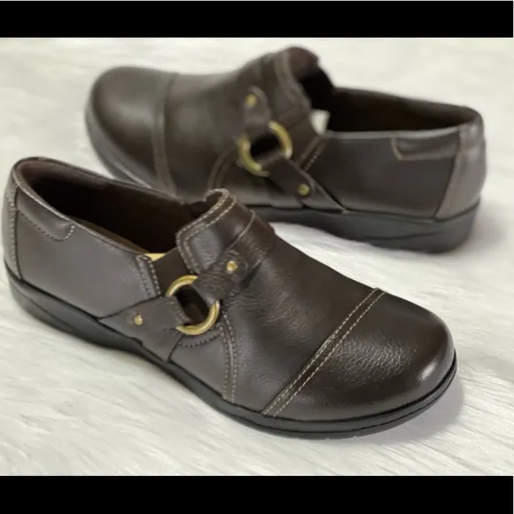NEW CLARKS WOMEN'S CHEYN FAME (WIDE FIT)