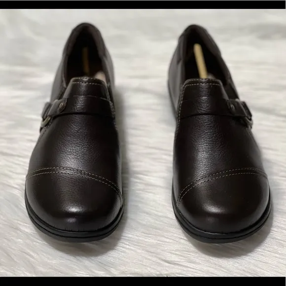 NEW CLARKS WOMEN'S CHEYN FAME