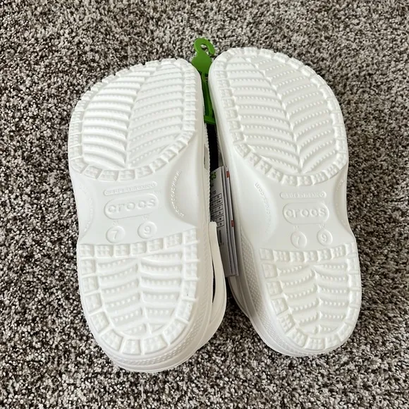 New Crocs Classic Clog Color: White Size: M7/W9