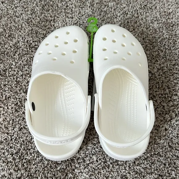 New Crocs Classic Clog Color: White Size: M7/W9