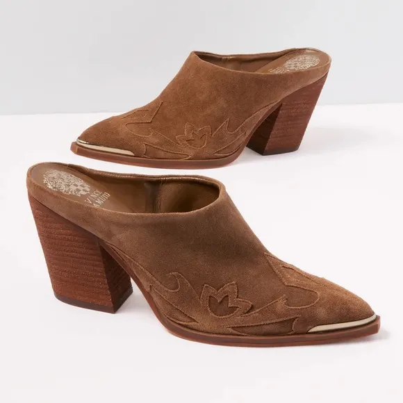New Evereve Vince Camuto Greta Western Suede Clogs