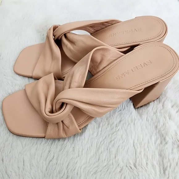 NEW Everlane The Day Twist Heel Tan Block Heel Mules with Knot Detail
