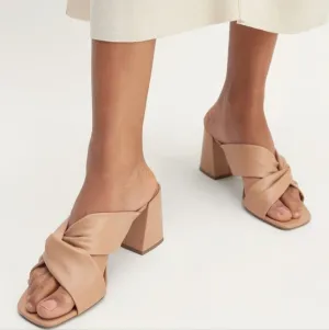 NEW Everlane The Day Twist Heel Tan Block Heel Mules with Knot Detail