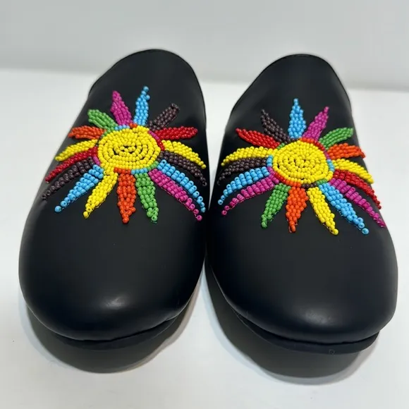New Farm Rio Beaded Sunshine ☀️ Black Leather Flat Mules Size 7