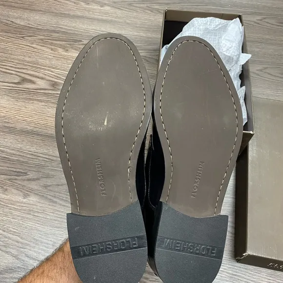 NEW Florsheim Black Cap-Toe Oxfords 9 3E