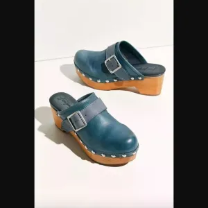 New Free People Culver City Clogs Size 6 Leather MSRP: $168 Blue