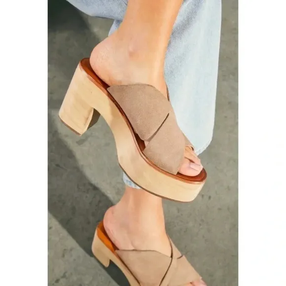 New Free People Kora Platform Clog Sandals Heel Silver Metallic Wood Brown