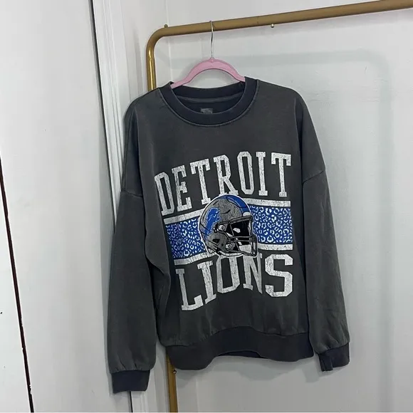 New Gameday Couture Gray Vintage Wash Oversized Crewneck Fleece Pullover