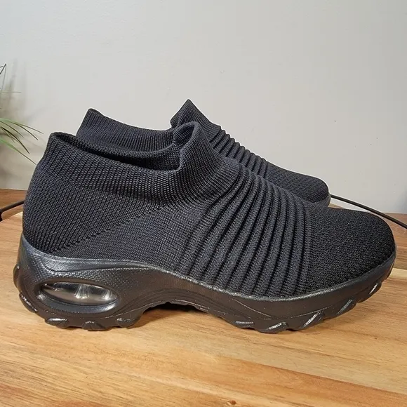 NEW Hyper Black Comfy Memory Foam Slip On Sneakers Size 9