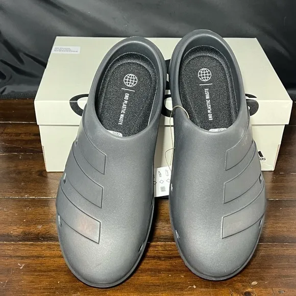 New IN BOX ADIDAS ADICANE CLOGS