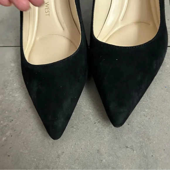 NEW in box Nine West black suede KUNA pump low heels 7.5
