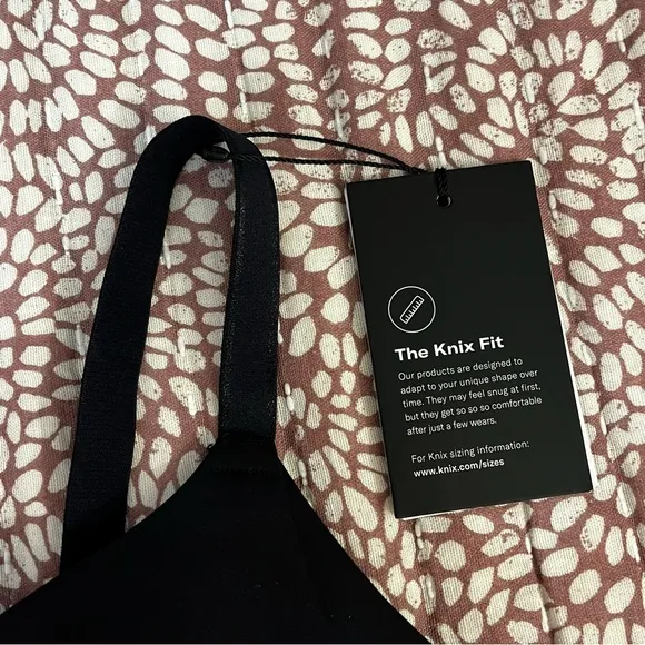 New KNIX WingWoman Contour Bra in Black