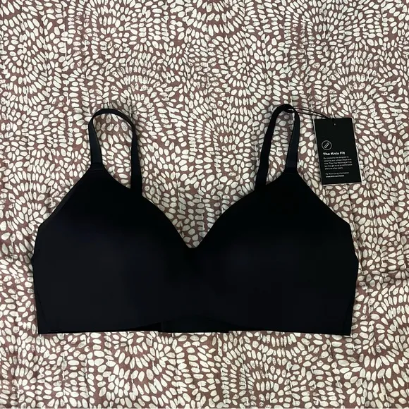 New KNIX WingWoman Contour Bra in Black
