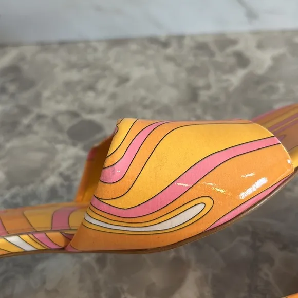 NEW Larroude Brigitte patent Leather orange printed block heel mules sz 6