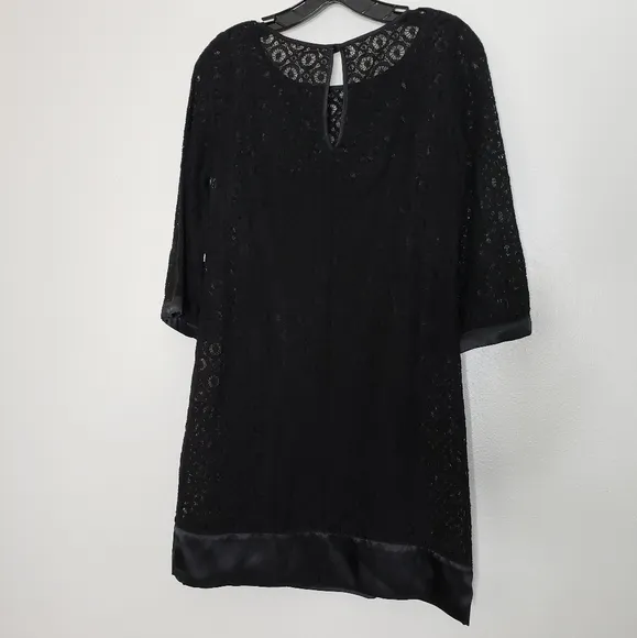 NEW Laundry by Shelli Segal Black Medallion Lace Dress Slip Classic Summer Chic