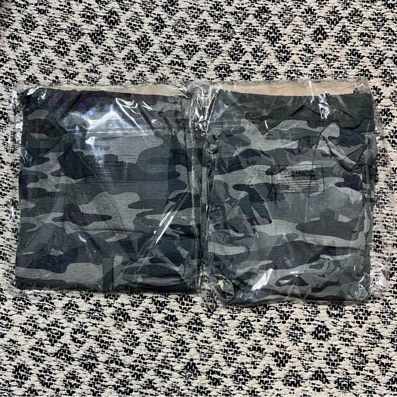 New Little Sleepies Vintage Camo Women's Pajama Top &amp; Joggers Set Size XXL