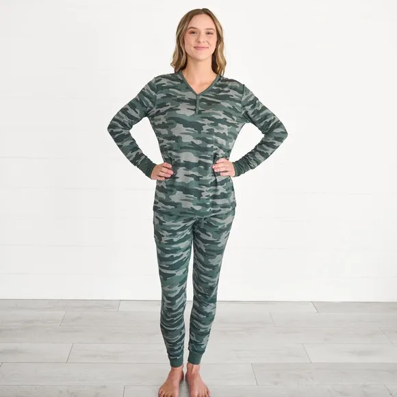 New Little Sleepies Vintage Camo Women's Pajama Top &amp; Joggers Set Size XXL