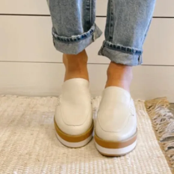 new MATISSE Bone Leather Kristy Block Heel Mules 253