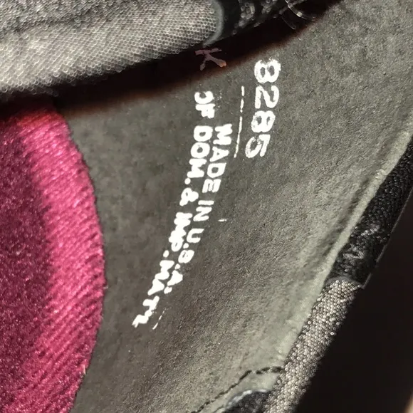 New‎ MUNRO Traveler style Slip On