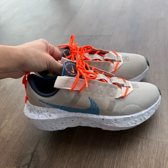 New Nike Crater Impact  / Women's Cream/Blue Running Shoes Size US 7