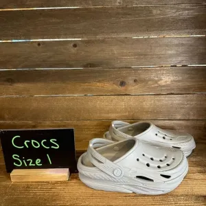 New NWT Childrens Kids Crocs Off Grid Gray Comfort Clogs Sandals Shoes Size 1‎ Y