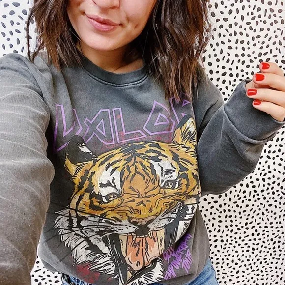 New Pepper &amp; Rose Boutique Leopard Vintage Wash Crewneck Sweater XL