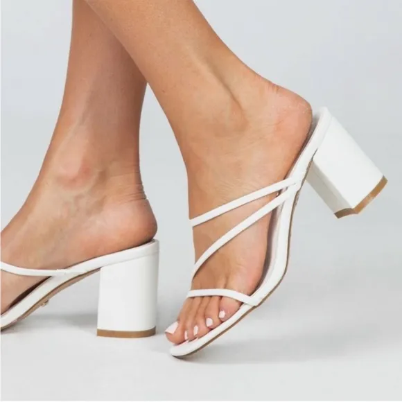 New Princess Polly Billini Yazmin heeled mules in White Size 6