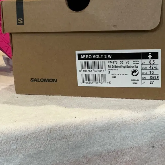 NEW Salomon Women's Aero Volt 2 Running Shoes - Pink and Purple Size 10