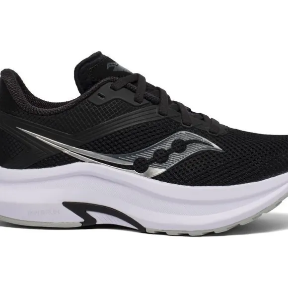 NEW Saucony Women's Axon Road Running Shoe Sneakers Size 10 Black S10657-45