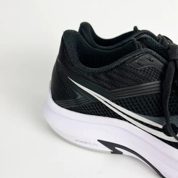 NEW Saucony Women's Axon Road Running Shoe Sneakers Size 10 Black S10657-45
