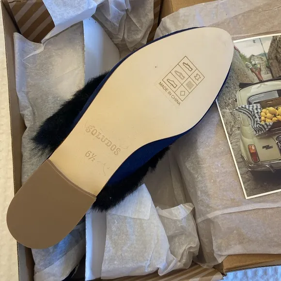 NEW! SOLUDOS Sedona Beaded Leather Faux Fur Mules Size 6.5M Navy White Black