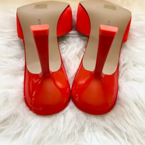 New! STEVE MADDEN Luxe City Embellished Satin Heeled Mules