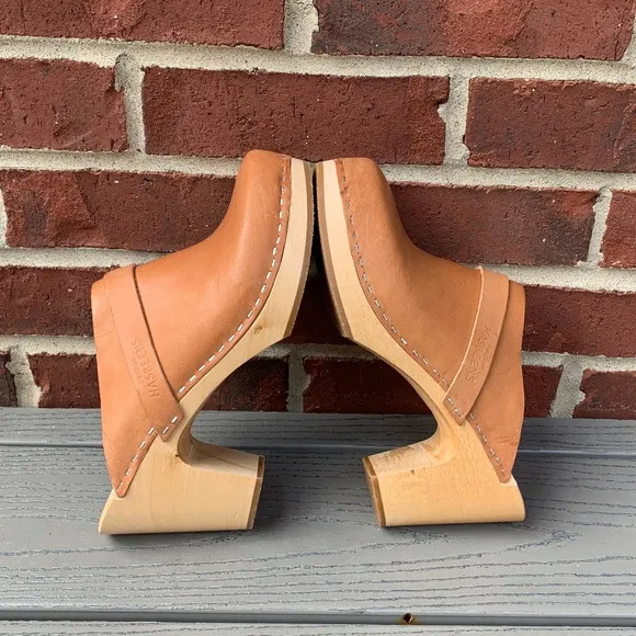 New Swedish Hasbeens Classic Clogs, 40/10