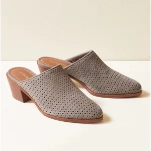 NEW Trask Teresa Perforated Suede Western Mule Taupe Sz 8.5