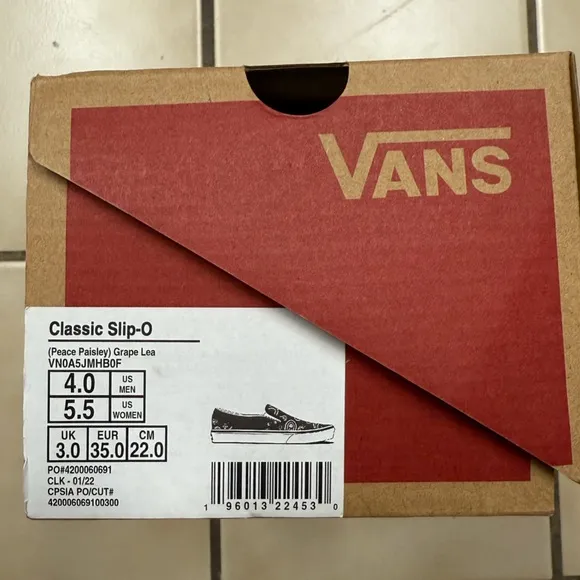 NEW VANS PEACE PAISLEY CLASSIC SLIP-ON SHOE
