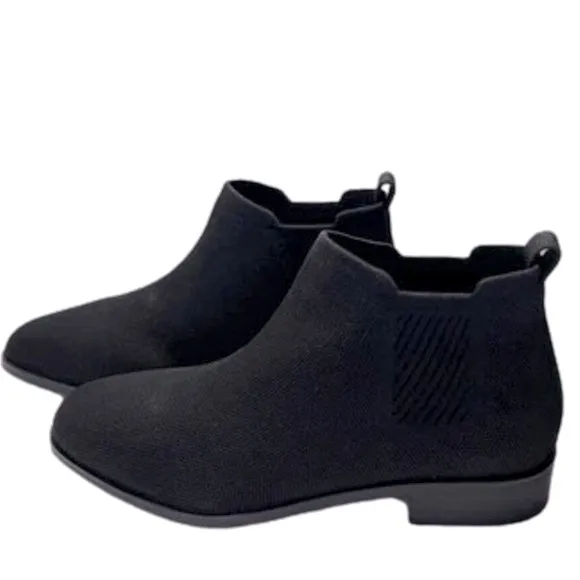 NEW VIVAIA Ryan 2.0 Slip On Black Mesh Water Repellant Knit Booties Size 9.5