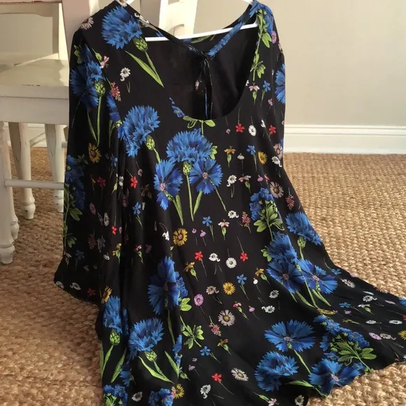 New with Tag: Anthropologie Lucinda Silk Tunic Dress. Size Medium